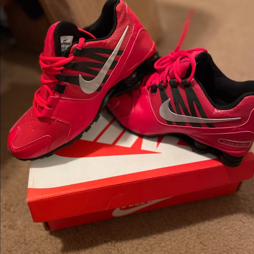 Nike Shox Avenue